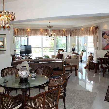 Luxury Sea View Apartment