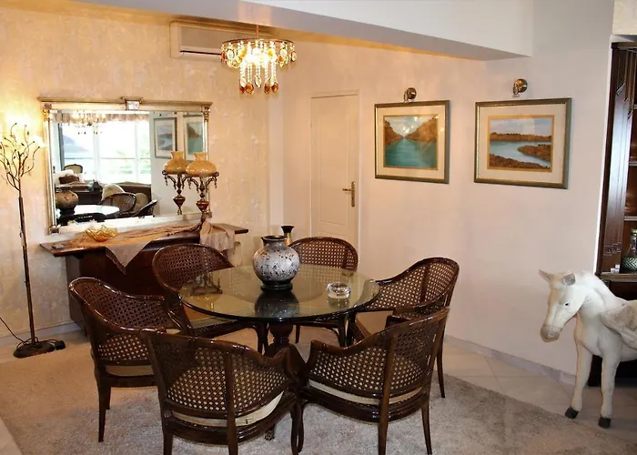 Luxury Sea View Apartament