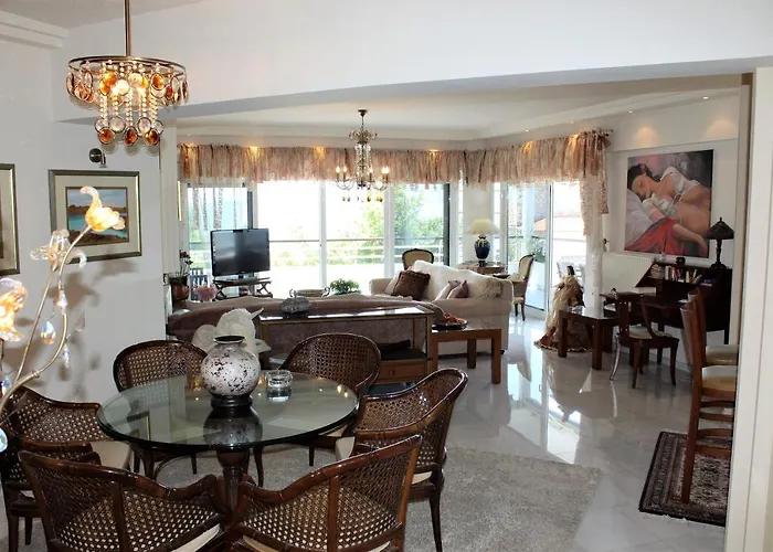 Luxury Sea View Apartament