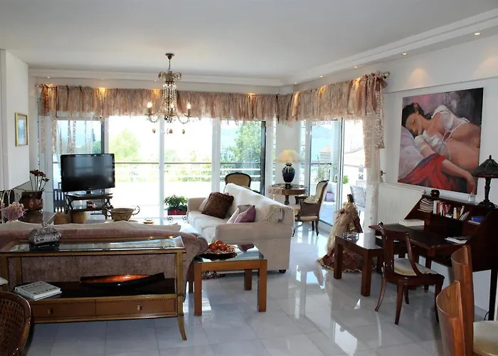 Luxury Sea View Apartament *