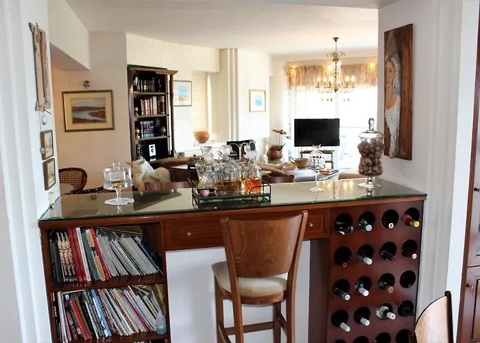 Luxury Sea View Apartament Wolos