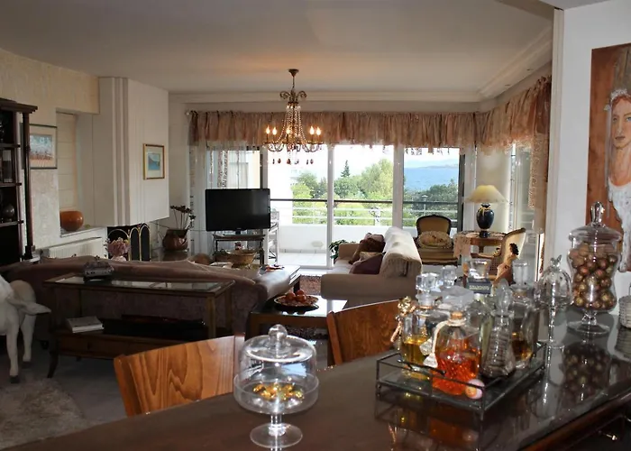 Luxury Sea View Apartament